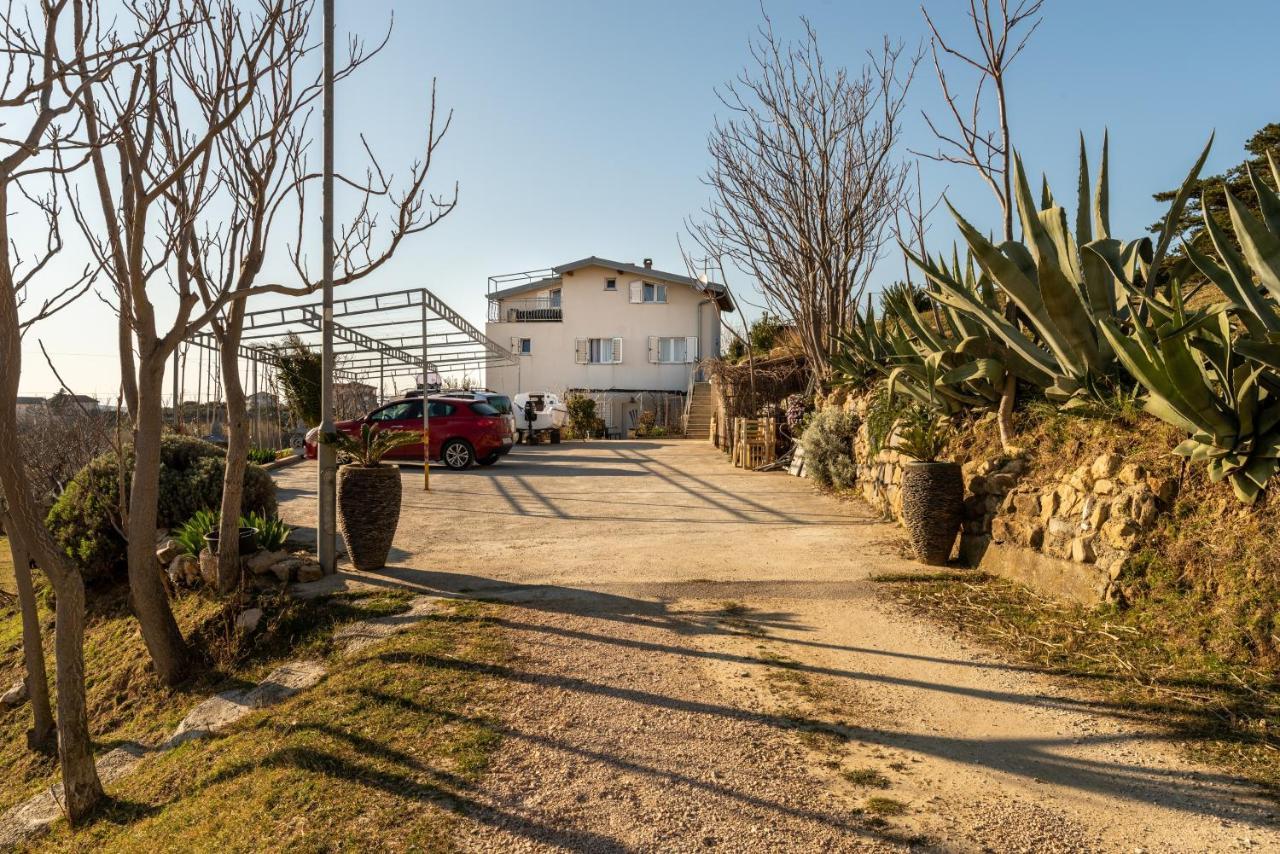 Apartments With A Parking Space Lopar, Rab - 14070 Buitenkant foto